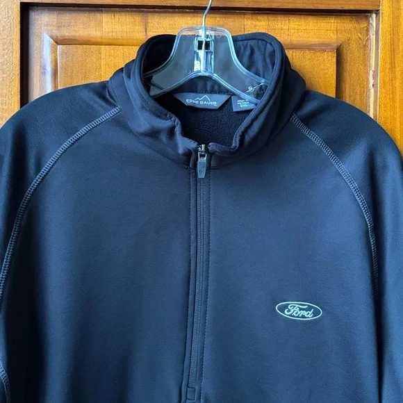 Black Men’s Eddie Bauer Pullover w/Ford Logo - Picture 2 of 12